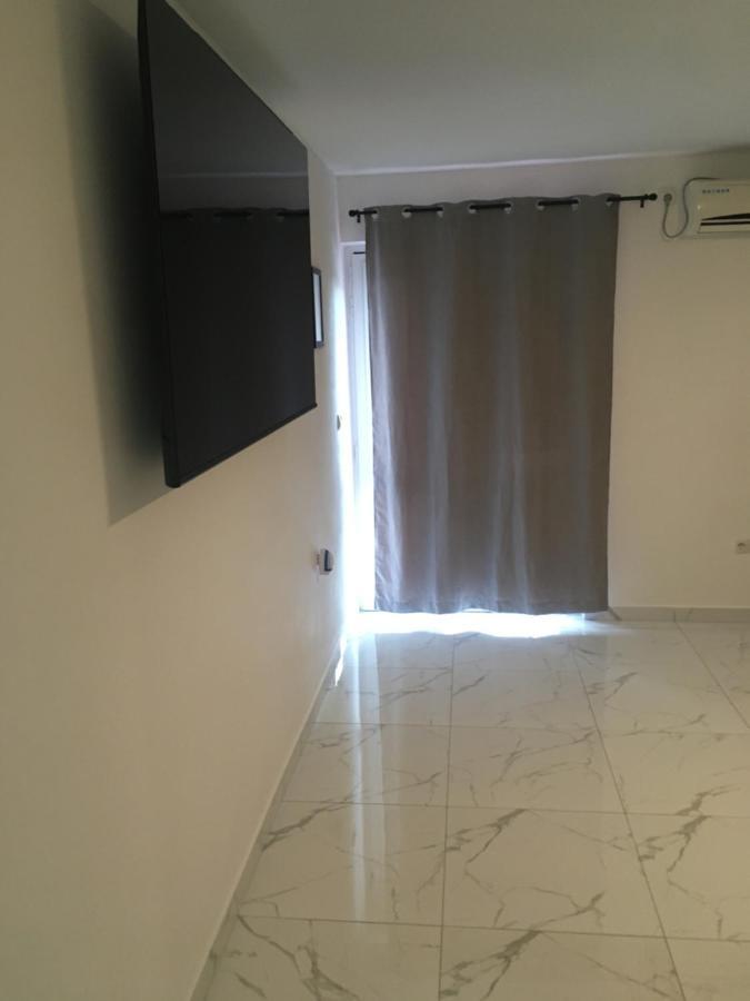 Sunshine Apartments Karlobag Esterno foto